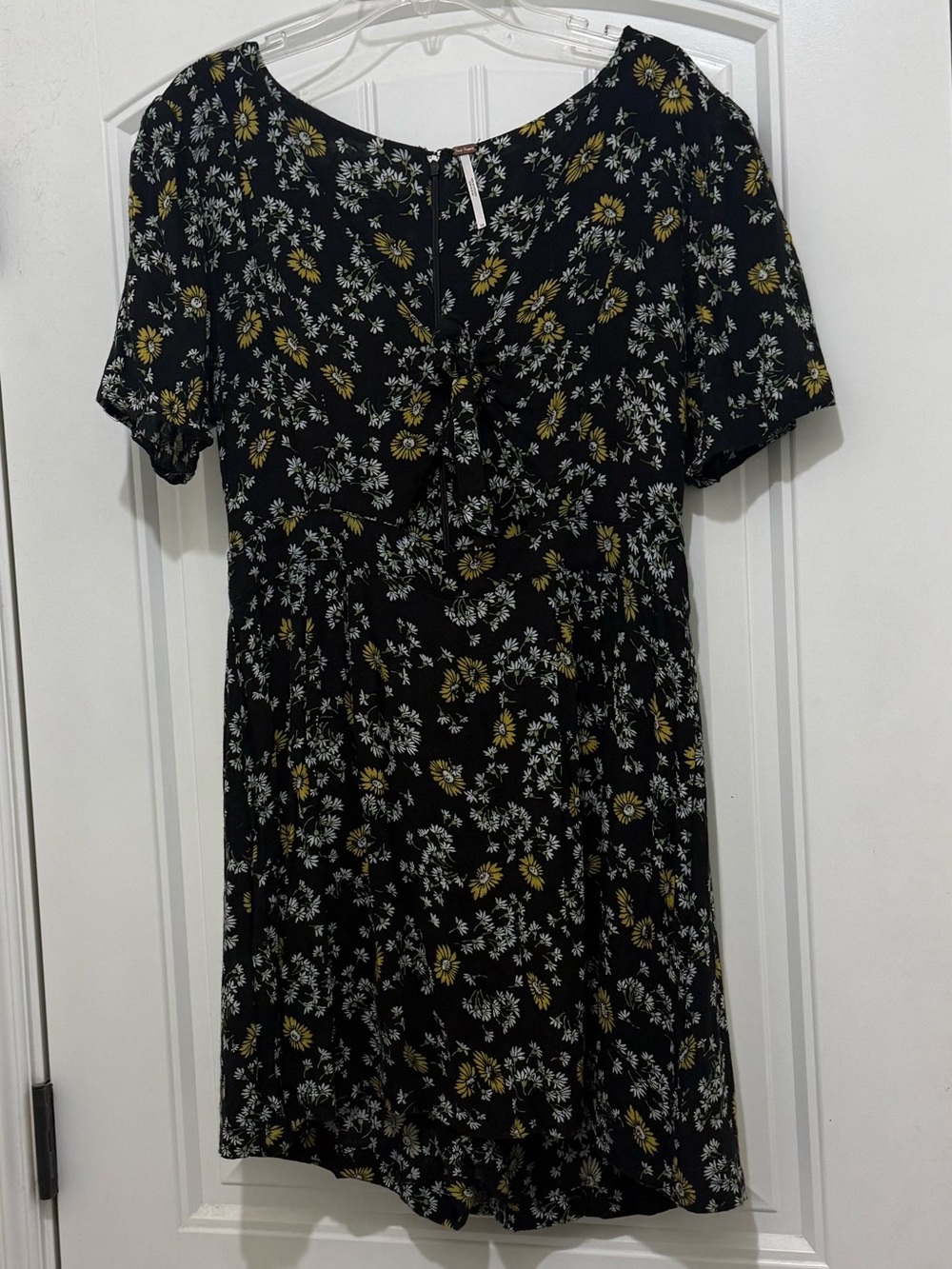 Free People Black Floral Short Sleeve Flowy Romper - Womens Size 10